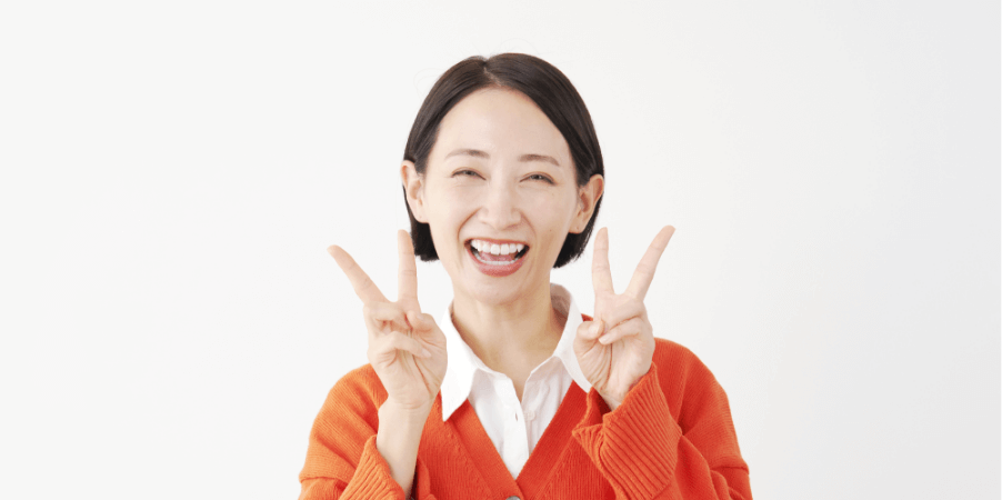 笑顔の女性