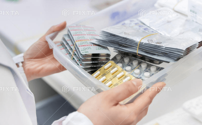 登録販売者と調剤薬局事務の違い